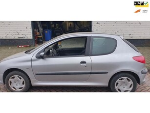 Peugeot 206 1.4 Gentry, APK, Airco..