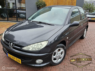 Peugeot 206 1.4 XR *inruil mogelijk*