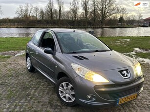 Peugeot 206+ 1.4 XS Elektrische ramen Airco Nieuwe