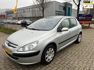 Peugeot 307 1.6-16V XT - AIRCO - TREKHAAK - ZONDAG OPEN !