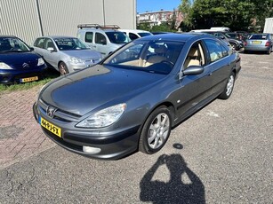 Peugeot 607