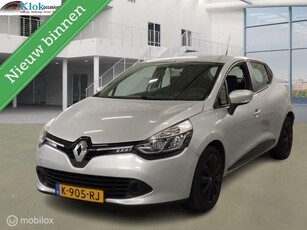 Renault Clio 1.2 16V Airco Cruise Control Navigatie