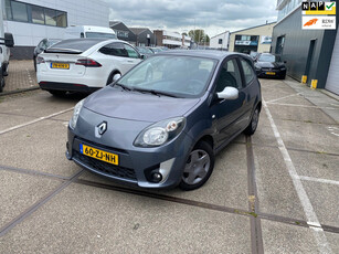 Renault Twingo 1.2-16V Dynamique/3drs/nap/1jaar apk/ dealeronderhouden/ distributieriem is vervangen/zeer nette auto!!