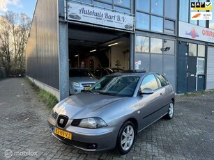 Seat Ibiza 1.4-16V Sensation Climate control Cruise control