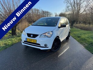 Seat Mii 1.0 Sport Dynamic / Stoelverwarming / Navigatie /