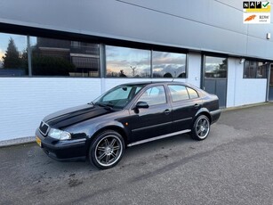 Skoda Octavia 1.6 Ambiente Airco Trekhaak Nap