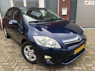 Toyota Auris 1.8 Full Hybrid Aspiration / 5DRS / Clima /