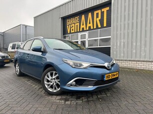 Toyota Auris Touring Sports 1.8 Hybrid Lease pro LEER