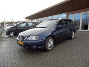 Toyota Avensis wagon 1.8-16V Executive (bj 2003)