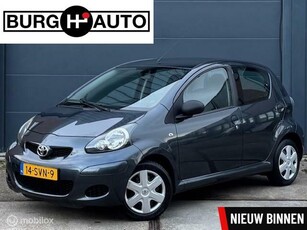 Toyota Aygo 1.0-12V Access - 5 DEURS - RADIO/CD - 2E