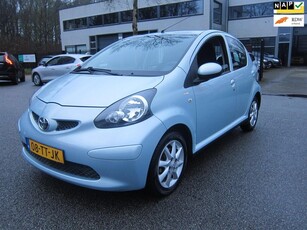 Toyota Aygo 1.0-12V + APK 08-2025 5 DEURS NAP!!