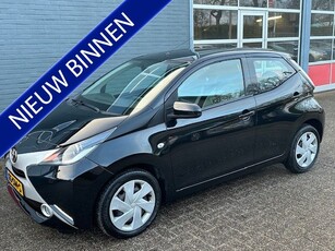 Toyota Aygo 1.0 VVT-i x-play (bj 2015)