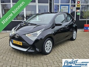 Toyota Aygo 1.0 VVT-i x-play CAMERA CARPLAY GEEN