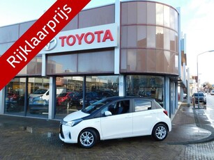 Toyota Yaris 1.5 Hybrid Aspiration Bi-Tone Unieke