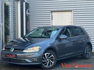 Volkswagen Golf 1.0 TSI