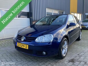 Volkswagen Golf 1.6 Trendline GOED ONDERHOUDEN!