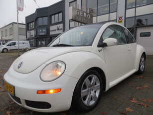 Volkswagen New Beetle 2.5 5 cylinder automaat 150 pk schuifdak ,leder,automaat ,lmv