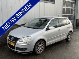 Volkswagen Polo 1.4-16V Sportline (bj 2007)