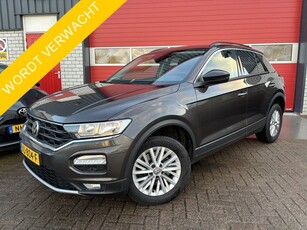 Volkswagen T-Roc 1.0 TSI Style CARPLAY / NAVI / AIRCO / PDC