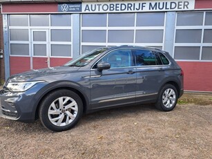 Volkswagen Tiguan 2.0 TDI 150 Pk Life Business Dsg-7 / Ecc Pdc Nav