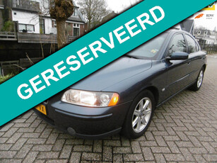 Volvo S60 2.0T 180pk Automaat Clima Navi Trekhaak 1600kg Historie