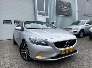 Volvo V40 2.0 D2 Momentum (bj 2016) FACELIFT|NAV|WEINIG KMS!