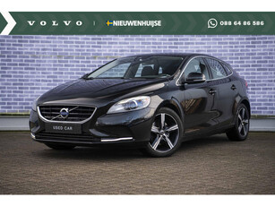 Volvo V40 2.0 T2 Nordic+ | Trekhaak | Standkachel | Actieve Bochtverlichting | Verwarmbare Voorruit | Stoelverwarming | Volvo On Call | Dealeronderhouden | Ixion Velgen |