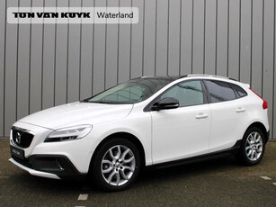 Volvo V40 Cross Country 1.5 T3 Polar+ Luxury Automaat / Leder interieur / Privacy Glass / Panoramadak / Harman Kardon audio