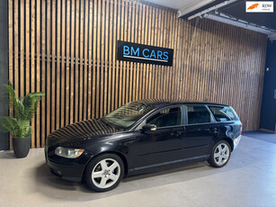 Volvo V50 2.4i Summum [bj 2004] Airco|Xenon|Leer|Trkhaak