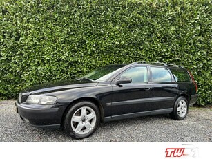 Volvo V70 2.4 T Geartronic AUT NWE APK AIRCO TREKHAAK