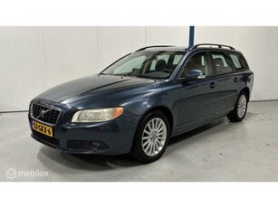 Volvo V70 2.5T Momentum NL-AUTO / DEALER HISTORIE