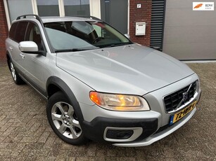 Volvo XC70 2.4 D5 Kinetic / TV Scherm / Navi / Leder / PDC / Keyless