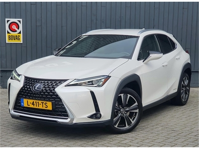 Lexus UX Benzine