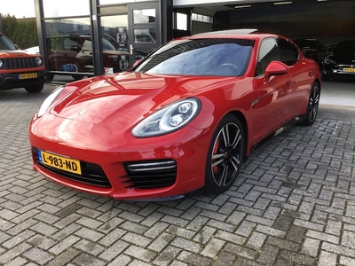 Porsche Panamera Benzine