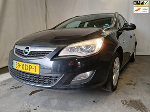 Opel Astra Sports Tourer 1.4 Cosmo - Airco - Navi - Export - Schade