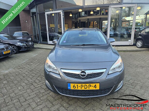 Opel Astra Sports Tourer 1.4 Cosmo