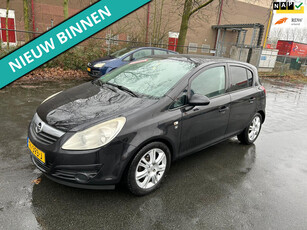 Opel Corsa 1.2-16V Cosmo LEUKE AUTO RIJDT GOED