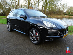 Porsche Cayenne 4.8 S in zeer mooie staat.