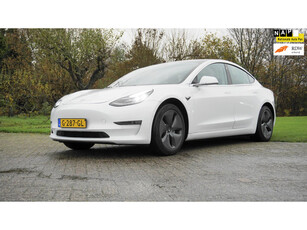 Tesla Model 3 Long Range AWD 75 kWh Trekhaak Zwart leder panoramadak