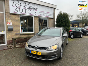 Volkswagen Golf 1.0 TSI Business Edition Connected