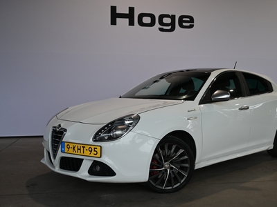 ALFA ROMEO GIULIETTA 1.4 T Automaat Limited Edition No 181 ECC Navigatie Panoramadak Cruise control Licht metaal Inruil mogelijk