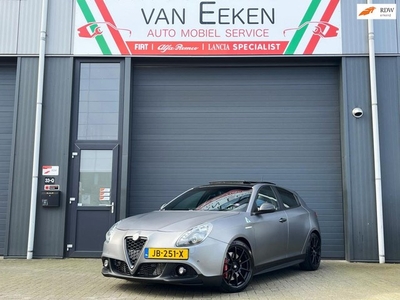 Alfa Romeo Giulietta 1.750 TBi QV Launch Edition 039/500