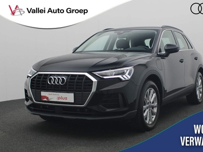 Audi Q3 45 TFSIe Edition | Drive select | Stoelverwarming | MMI navi plus | Parkeersensoren voorachter | Virtual cockpit