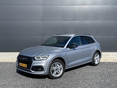 Audi Q5 2.0 TFSI quattro Sport S Line Black Edition