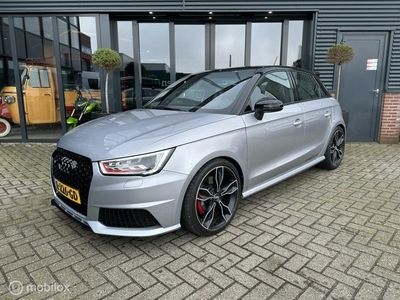 Audi S1 2.0 TFSI S1 Quattro Schaalstoelen/Navigatie