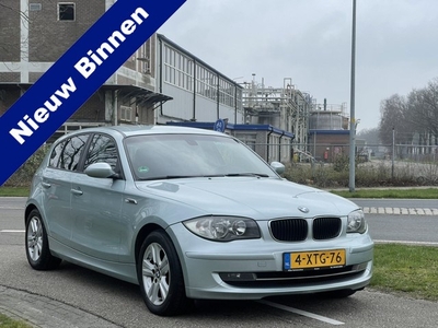 BMW 1-serie 118d Executive 5 Deurs Parkeersensoren