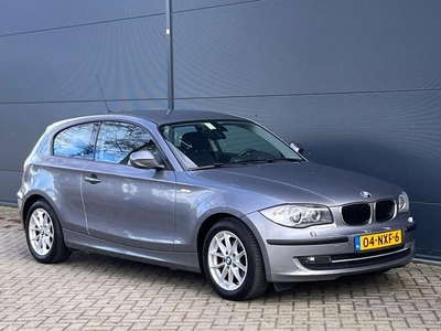 BMW 1-serie 118i EffDyn. Ed. Business Line Edition NAVI