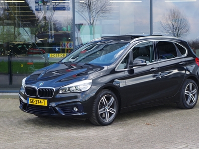 BMW 2-SERIE Active Tourer 220i 192 PK Automaat Sport, Panoramadak, Head-Up, Leder, Afneembare Trekhaak, LED