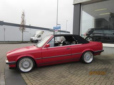 BMW 3-SERIE 325i