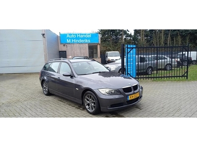 BMW 3-serie Touring 318i Xenon navi trekhaak Cruise lmv